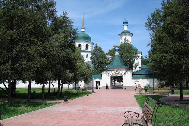 Знаменская церковь в Иркутске Знаменская церковь в Иркутске
